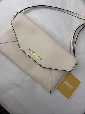 MICHAEL KORS Jet Set MD Envelope Clutch Leather Crossbody